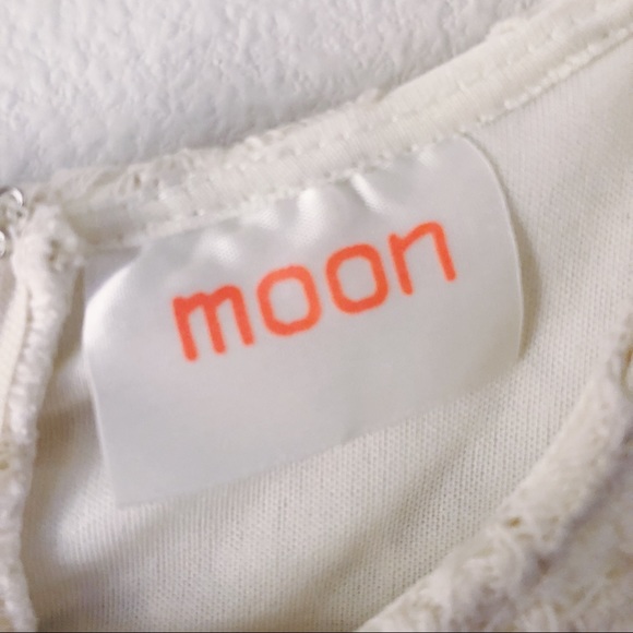 Cutout Flower Dress - Picture 3 of 3